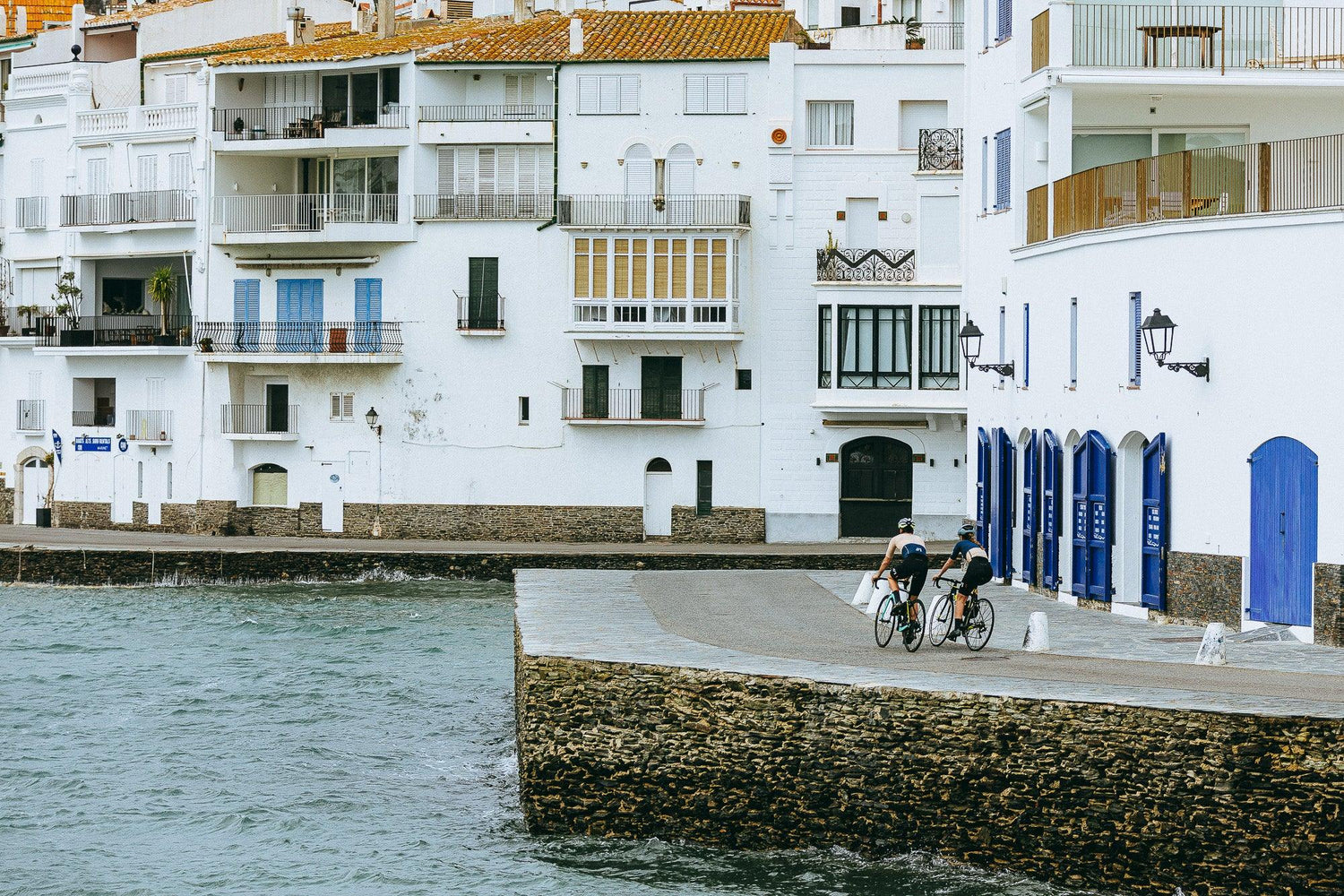 Una paleta de colores inspirada en el Mediterraneo - Twenty One Cycling