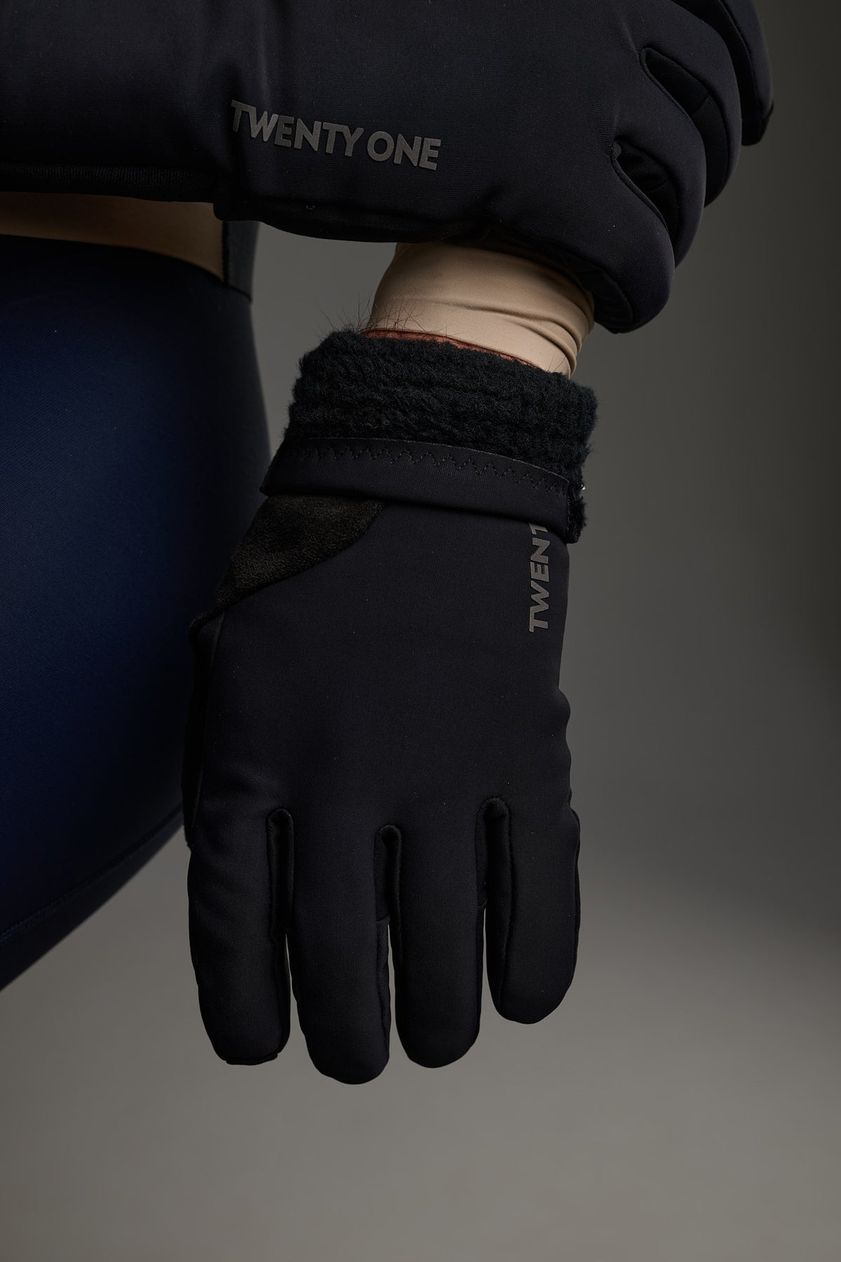 Super Thermal Speed Series Gloves.