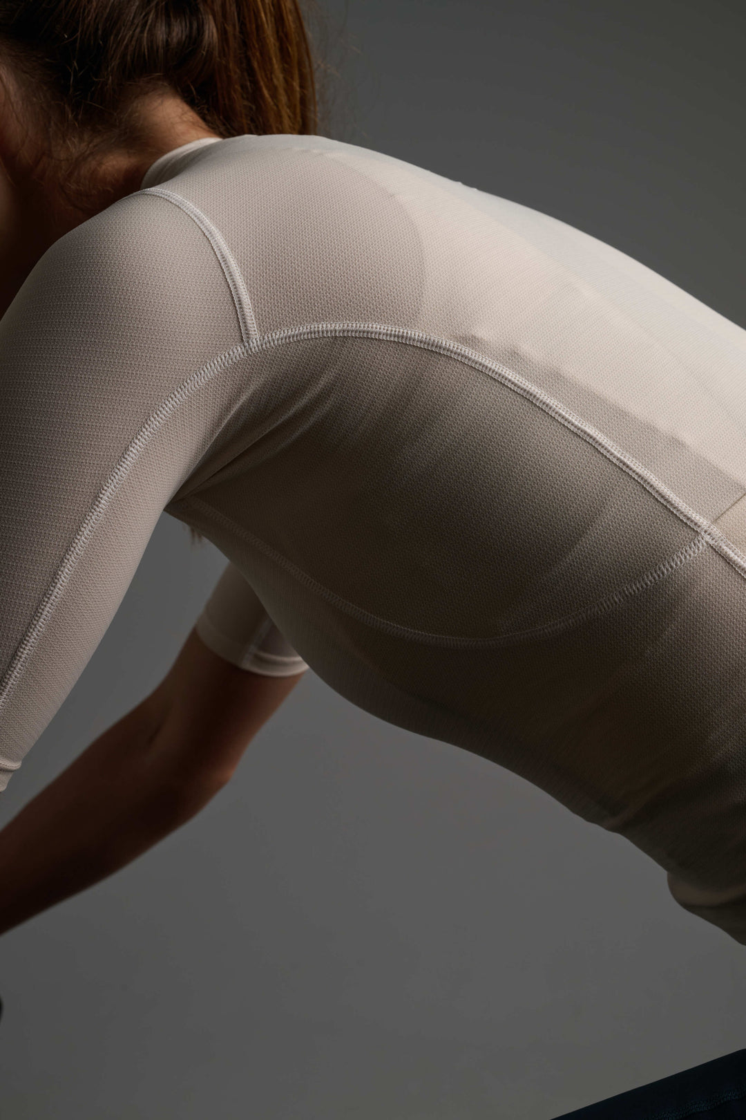 Diseño limpio y funcional enfocado en eliminar lo innecesario y maximizar el rendimiento.